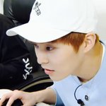 [EXO] 생긴건 <b>천재</b>해컨데 오지게도 겜 못하는
