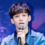 [CHEN] 오늘자 종대 미모.<b>jpg</b>