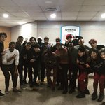 [시우민] <b>흑</b>형들이랑 사진찍은 시우민 ㅋㅋ