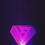 [세븐틴] ㅅㄷ)나 <b>물품</b>왔는데 응원봉좀봐줘