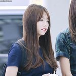 각양<b>각색</b> 女아이돌 공항 패션