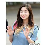 모닝<b>엔젤</b> 트와이스 출근길에 귀염 터진 다현!