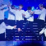 [방탄소년단] <b>팬송</b> 가사가 좋을수 밖에 없는이유가