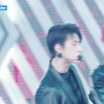 [EXO] 지니스밍권 20장씩 2명한테 <b>뿌림</b>