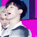 [CHEN] 오늘 음중 럭키원.<b>gif</b>