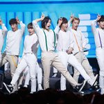 [세븐틴] 너네 애들무대의상중에서 뭐가젤 좋아 ??