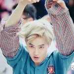[EXO] 준면잌ㅋㅋㅋ 아녀!<b>저</b>는 <b>팬</b>들의 사랑만으로도