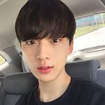 [댓글부탁해] 이렇게 생겼는데 <b>일베</b>충이면