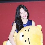 김민희 아이돌급 팬서비스