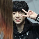 [방탄소년단] 전정국 앞니에 물려 뒤지고싶다...