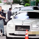 슈퍼카끌고 나타난 장근석