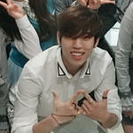 [인피니트] 동우 이 손동작은 대체 무슨의미야?