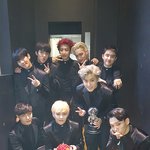 엑소, 2016년 최고 점수로 '뮤직<b>뱅크</b>' 1위..역시 '괴물'