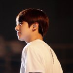 [방탄소년단] 정국이 목에있는 털