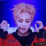 [시우민] 오늘 시우민 <b>역사</b>를 새로이 쓰다 두둥