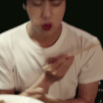 [방탄소년단] 김석진 먹는거 왜저래