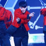 [CHEN] 예능<b>연구소</b> 새로 뜬 사진