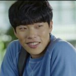 <b>류준열</b>.