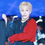 [시우민] 시우민 비현<b>실적</b>