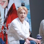 [시우민] 훗 시<b>배우</b>의 여유
