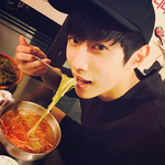 [드루와] <b>냉면</b> 인증샷에 목숨 건 아이돌