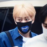 [시우민] 시우민뮤뱅 출근~