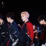 [시우민] 뮤뱅사녹후기에서 타<b>돌</b>남<b>팬</b>분이 시우민 보고 ㅋㅋ