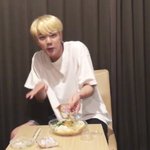 [방탄소년단] 우유는 역시 흔들어야 맛이죠우