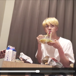 [방탄소년단] ㅋㅋㅋㅋㅋㅋ<b>석국</b>이놀라는겈ㅋㅋㅋ