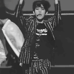 [백현] [<b>MPD</b>직캠] 엑소 1위 앵콜 직캠 몬스터