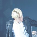 [방탄소년단] 석진이 무슨<b>왕자</b>같다