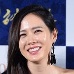 손예진 <b>오프</b>숄더
