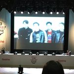 [EXO] 치밥 싸인하고 <b>한입씩</b> 먹여줄거 같은