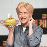 [시우민] 광고주선생님들 여기 <b>훌륭</b>한모델이!