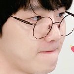 [EXO] 이사진 보자마자 이거 <b>생각</b><b>남</b>