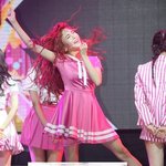 오랜만의 컴백에 신난 아이돌
