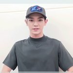 [EXO] 태드래곤도 머리실험 많이당하네