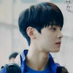 [EXO] <b>은우</b>는 아스트로입니다