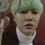 [방탄소년단] 민윤기 왜 자기얼굴에 <b>자신</b>감이없지?