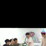 [EXO] ㅆㅂㅋㅋㅋㅋㅋㅋㅋ백현이가 <b>사장</b>이 손 무시한거봄?