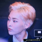 [시우민] 시우민 <b>옆선</b>봐....
