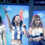 [모두드루와] 비맞는 아기<b>맹수</b>