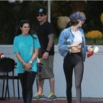 <b>켄달</b>제너 레깅스 몸매bb