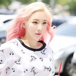 뭐든 다 <b>소화</b>하는 무지개빛 女돌 머리색