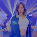 태연 그렇게 마르면서도 볼륨있더라