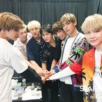 [방탄소년단] <b>이</b>삐들도 고생많고 방탄<b>이</b>들도 고생이 많네