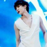 [VIXX] 레오 몸매는 딱 <b>이상적</b>이고 보기 좋음