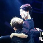 [방탄소년단] 윗공기를 접한 <b>지민이</b>