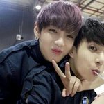 [방탄소년단] 정꾸<b>에게</b> 업히는 태형이