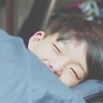 [아이콘] 코디님 김지원 머리 좀 짤라주세요..